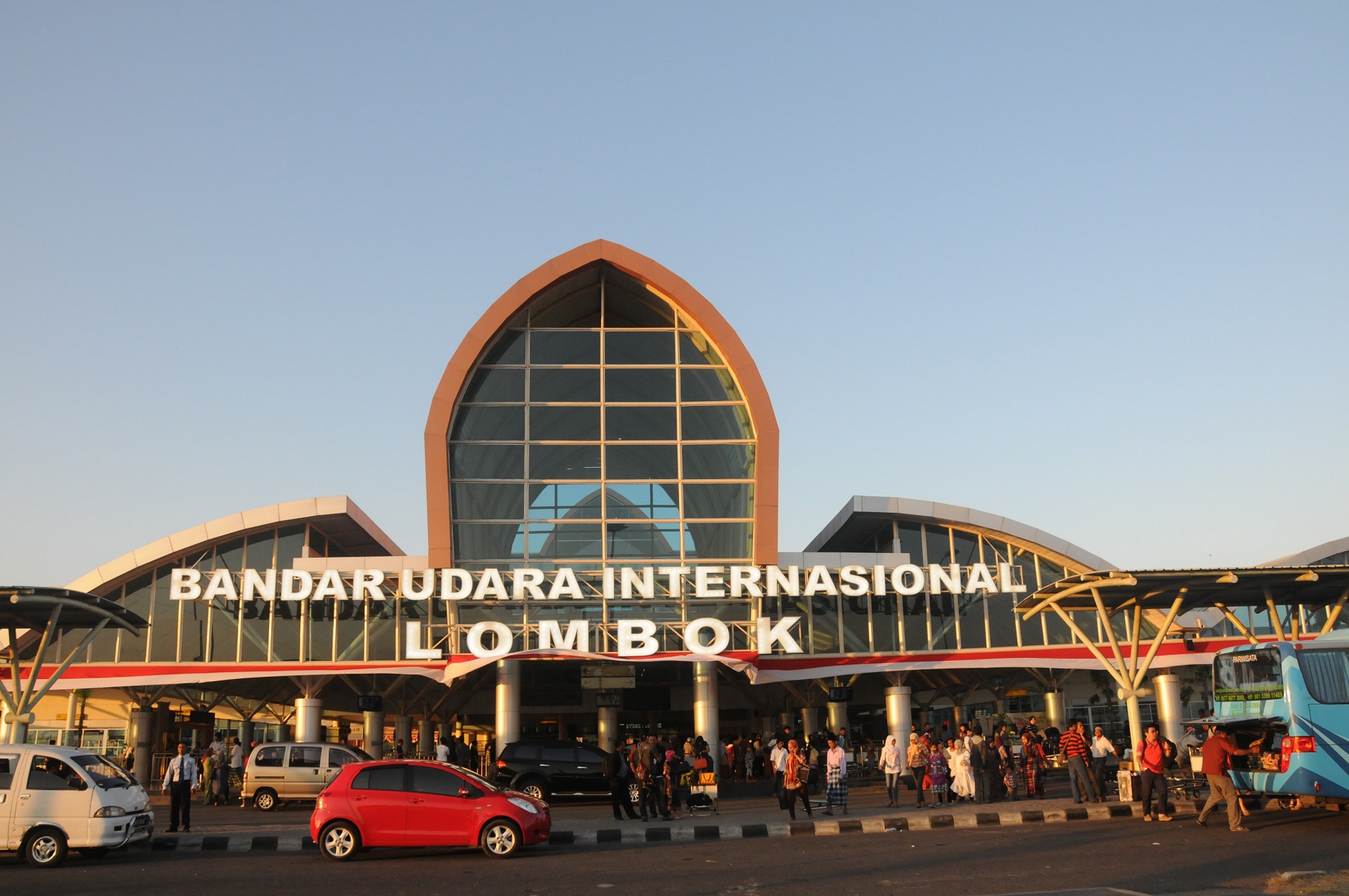 travel bandara lombok ke pelabuhan bangsal